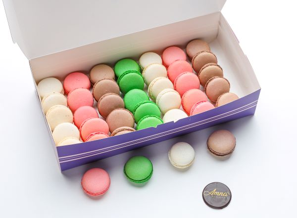 Mix Box Macarons